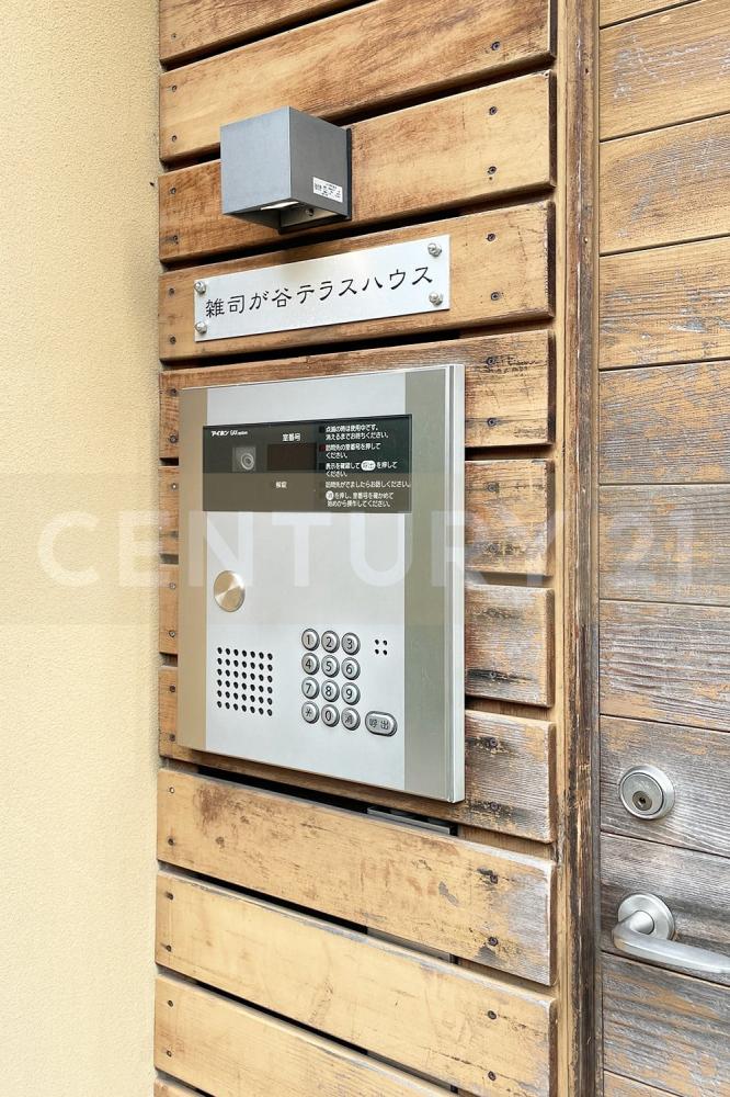 �����s�L����G�i���J�Q���ڂ̃A�p�[�g�̃Z�L�����e�B