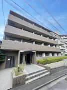 �����s�V�h�扺�����R���ڂ̃}���V�����̌����O��