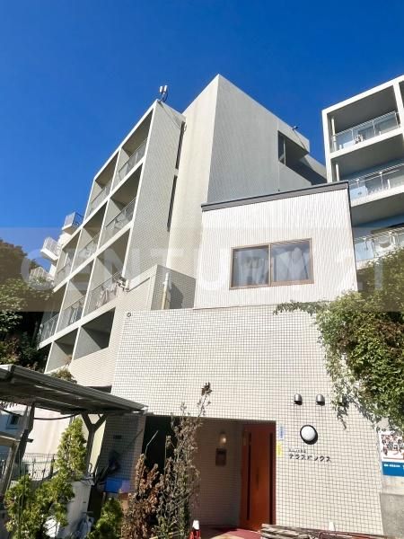 �����s�V�h�扺�����S���ڂ̃}���V�����̌����O��