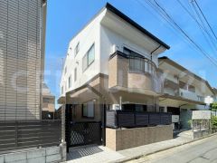 �����s�V�h�扺�����S���ڂ̃}���V�����̌����O��