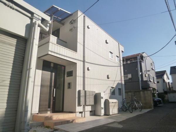 �����s�V�h�扺�����R���ڂ̃}���V�����̌����O��