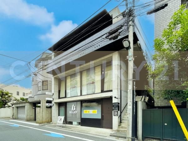 �����s�L����ڔ��R���ڂ̃}���V�����̌����O��