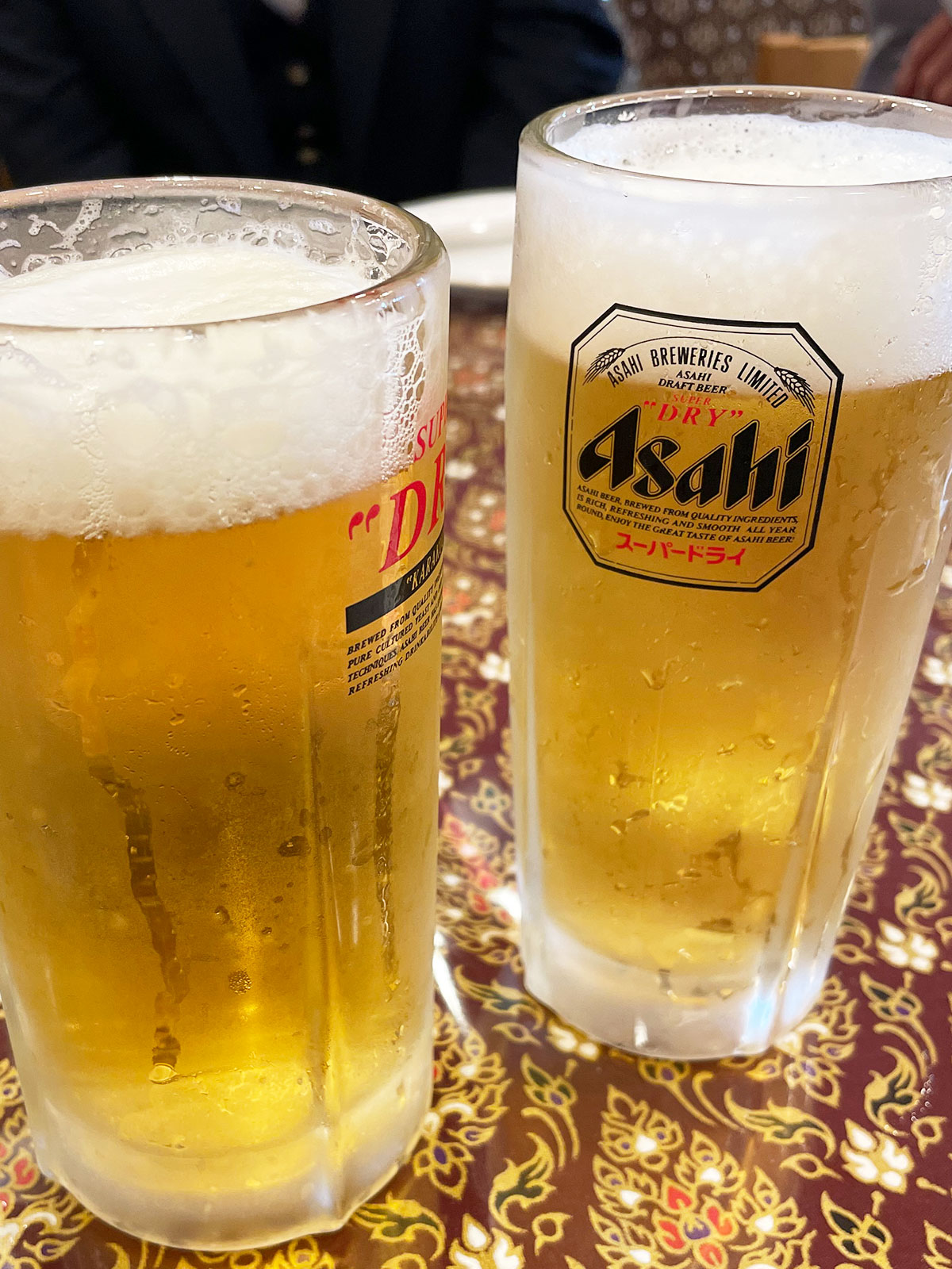 まずは生ビールで乾杯