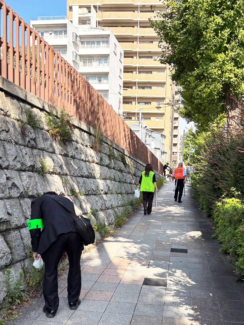 雑司が谷周辺のゴミ拾い 地域のゴミ拾い活動 綺麗な街作り