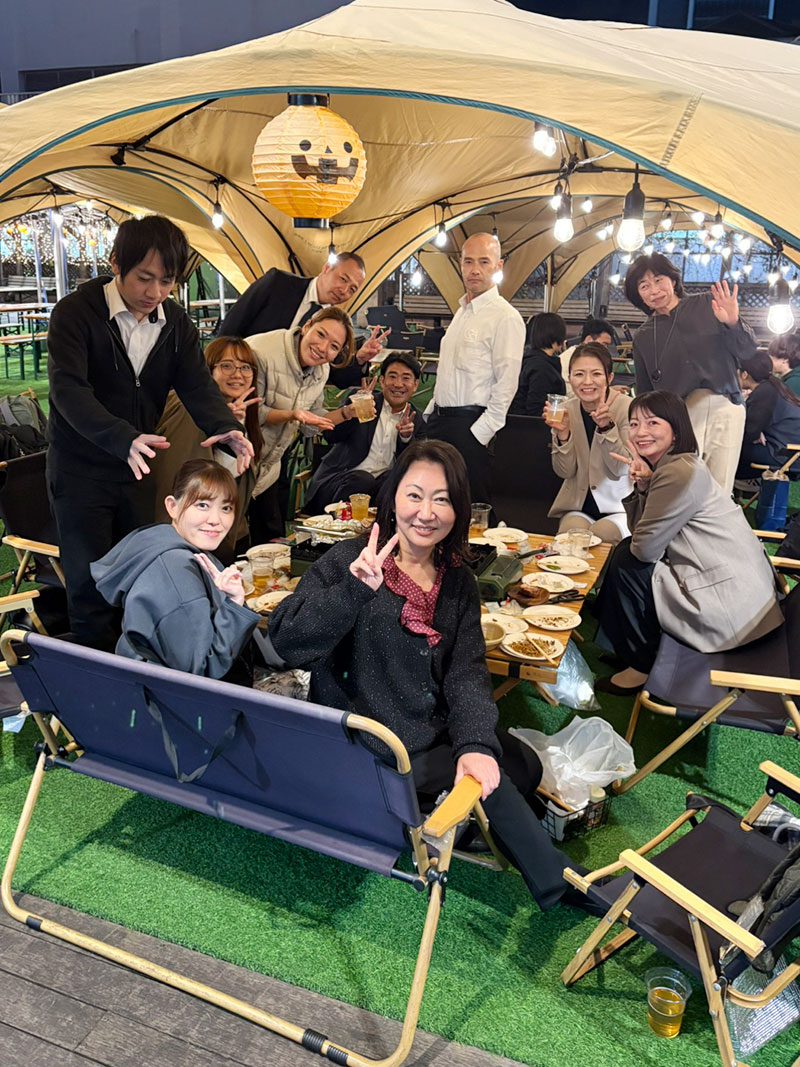 秋のビアガーデンBBQ 池袋東武百貨店 屋上スカイデッキ広場 食べ放題メニュー アウトドア パキラハウススタッフ