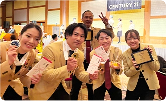 �p�L���n�E�X �X�^�b�t